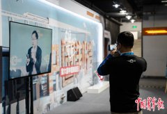 中国青年报：中国新能源革命三部曲：落后、追赶到努力赶超