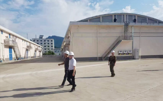 <b>何治督导检查粮储公司工作</b>