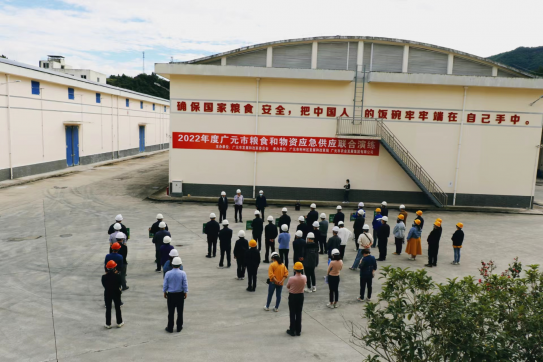 2022年度粮食和物资应急供应联合演练 在市粮储公司大石库区举行