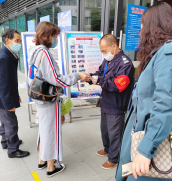 <b>我为群众办实事｜盯牢“菜篮子” 为农贸市场 保供稳价“护航”</b>